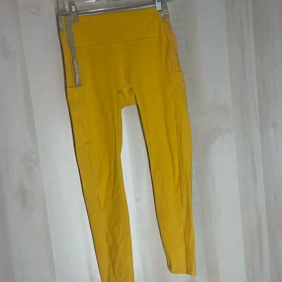 Outdoor Voices Yellow Leggings - Picture 3 of 16